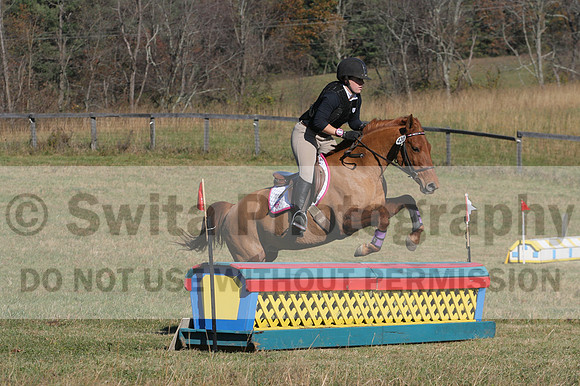 Theresa Thompson on Rated PG, Novice Horse Trials Senior