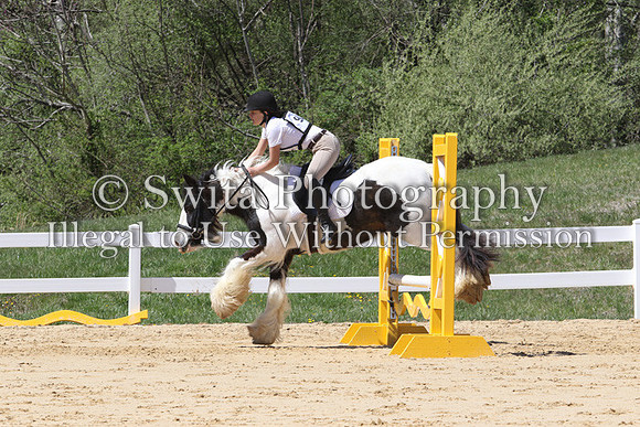 VA2L2210