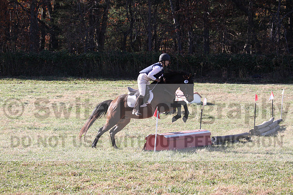 Erica Jones on Bingo, Advanced Green Horse Trials Senior A