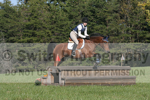 Elizabeth Davis on Freedom's Stormy Night, Beginner Novice Horse Trials Junior B