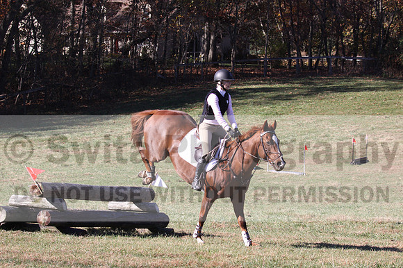 Julia Rhinehart on On A Quest, Novice Horse Trials Senior